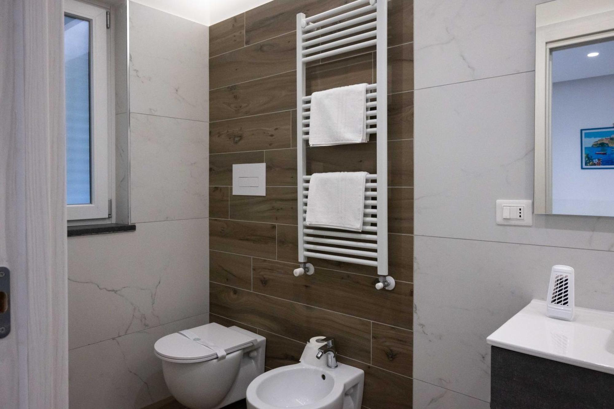 Ansiro Rooms Home Business Scisciano Luaran gambar