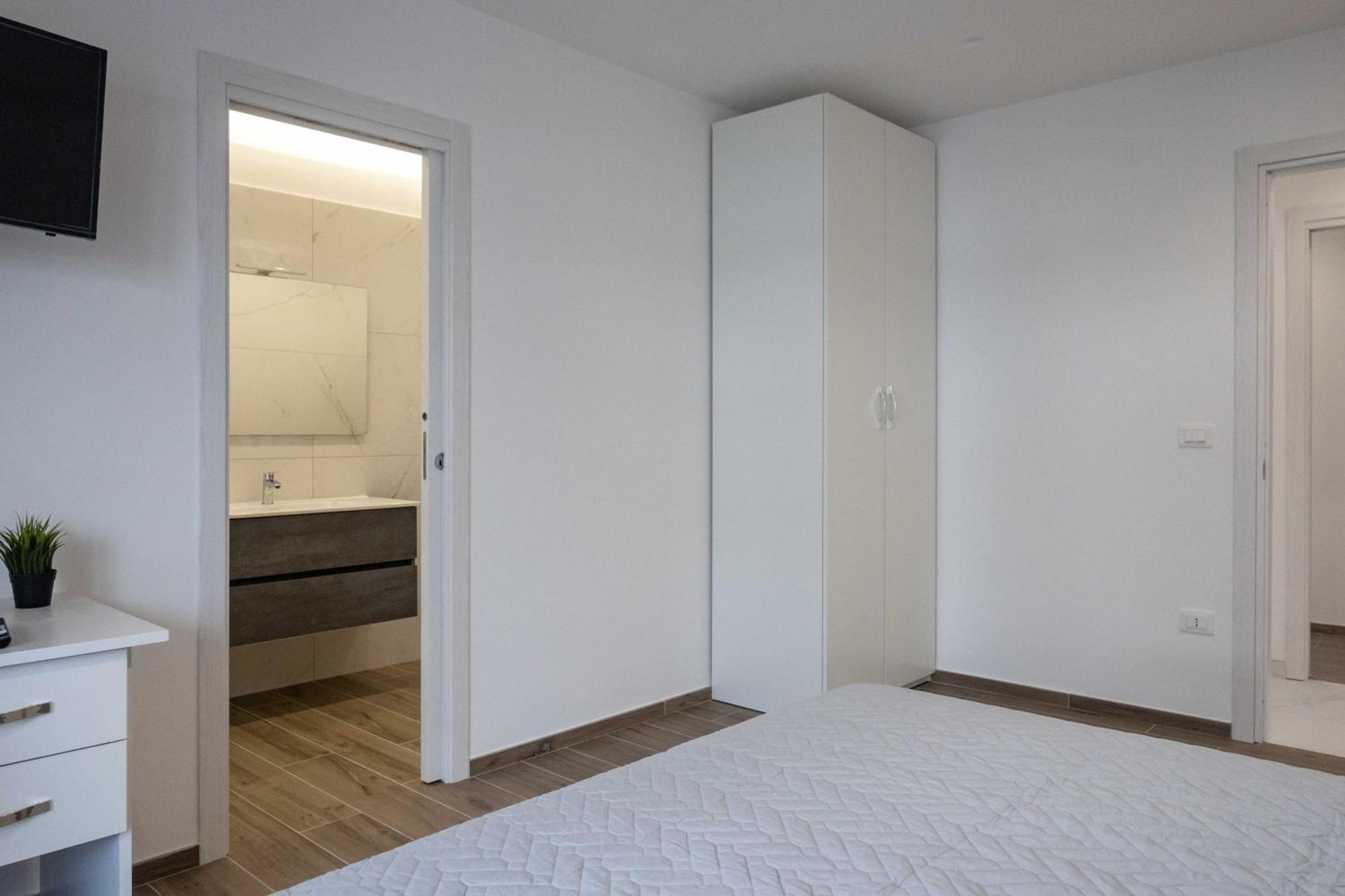 Ansiro Rooms Home Business Scisciano Luaran gambar